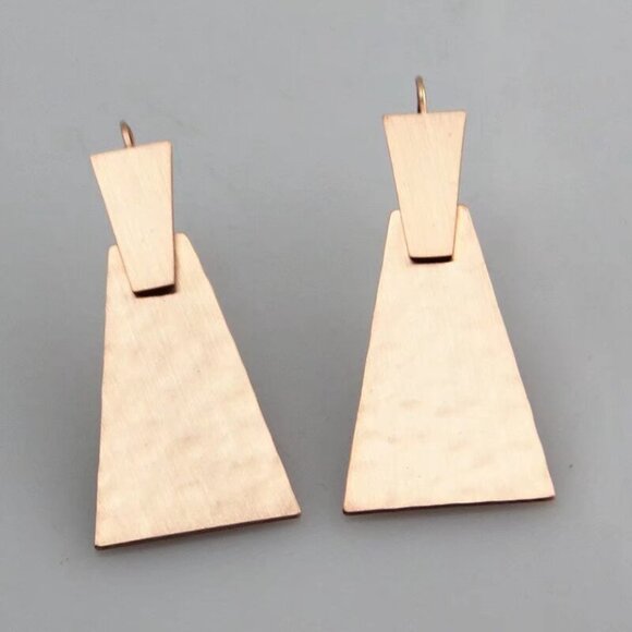 Kendra Scott Stud Earrings - Picture 5 of 7